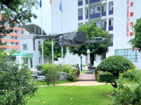 華科爾MINI SE無人機起飛測試